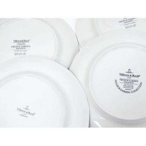 185 - A quantity of Villeroy & Boch tea and dinner wares in the French Garden Valence and French Garden Fl... 