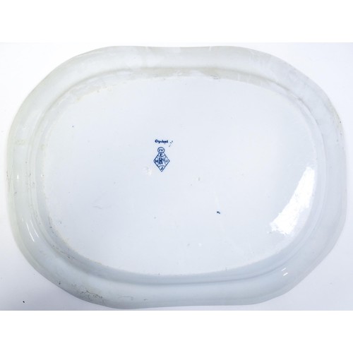 186 - A quantity of Copeland late Spode blue and white dinner wares decorated with ruins to include plates... 