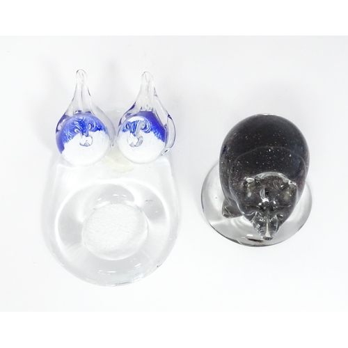 245 - Two Finnish studio glass items by Espoon Taidelasi Oy comprising model of a bear, and a pin dish wit... 