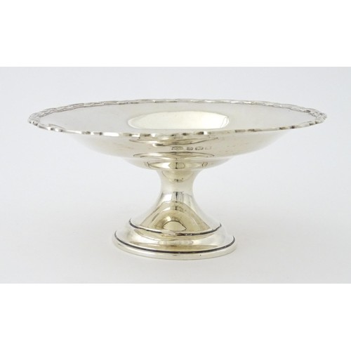 376 - A small silver pedestal tazza hallmarked Birmingham 1927, maker Mappin & Webb. Approx. 2 1/2