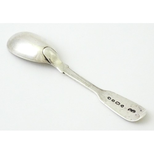 386 - A Victorian silver  fiddle pattern mustard spoon, hallmarked London 1849, maker Elizabeth Eaton . Ap... 