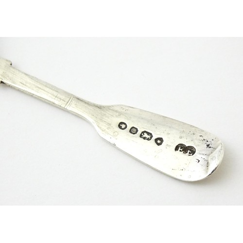 386 - A Victorian silver  fiddle pattern mustard spoon, hallmarked London 1849, maker Elizabeth Eaton . Ap... 
