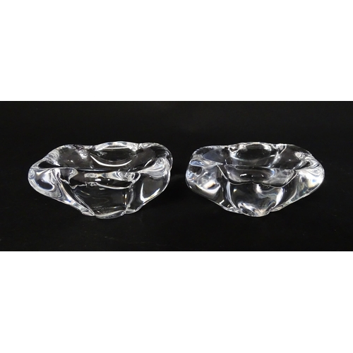 240 - A pair of Daum glass salts. Signed Daum France to side. Approx. 2 3/4