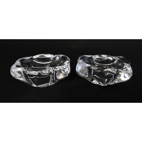 240 - A pair of Daum glass salts. Signed Daum France to side. Approx. 2 3/4