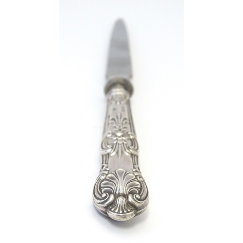 515 - A silver handled paper knife / letter opener. Approx. 8 1/4