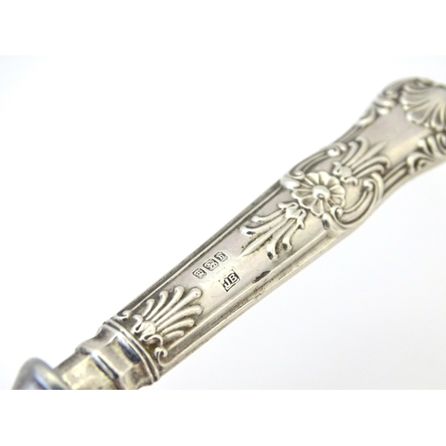 515 - A silver handled paper knife / letter opener. Approx. 8 1/4