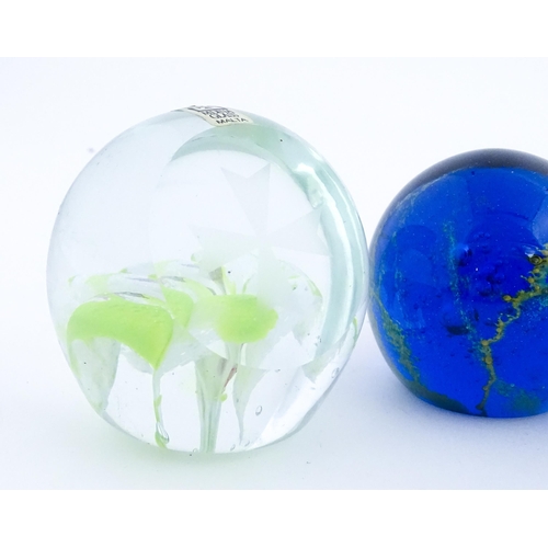 224 - Maltese glass :  A quantity of assorted glass paperweights, some with stylised sea urchin decoration... 