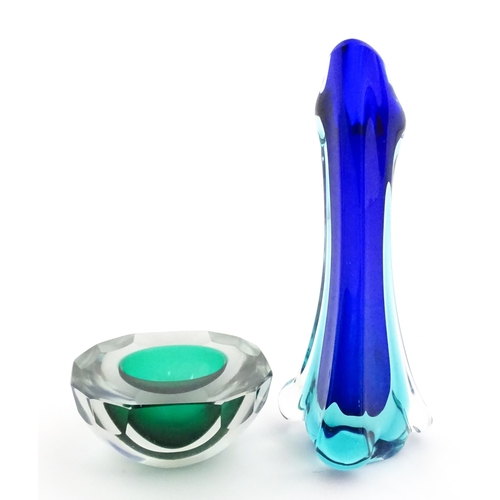 235 - A Murano sommerso glass ash tray of green and clear glass, together with a Murano glass vase. The va... 