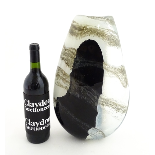 310 - A large art glass vase by Svaja. Signed under. Approx. 15