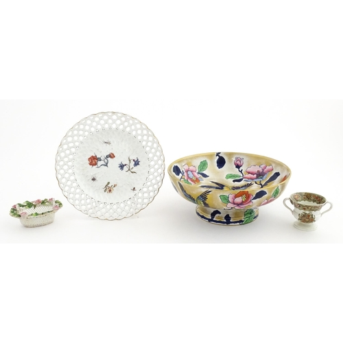 192 - Assorted ceramics to include a Losol Ware footed bowl decorated in the Old Tree pattern, a German pl... 