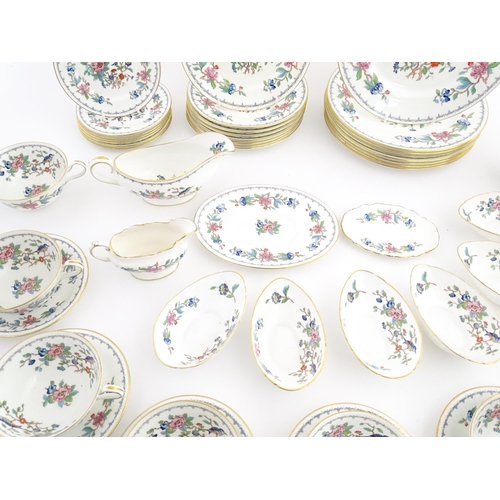 207 - A quantity of Aynsley dinner wares decorated in the Pembroke pattern to include plates, soup bowls a... 