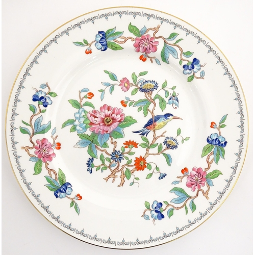 207 - A quantity of Aynsley dinner wares decorated in the Pembroke pattern to include plates, soup bowls a... 
