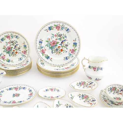 207 - A quantity of Aynsley dinner wares decorated in the Pembroke pattern to include plates, soup bowls a... 