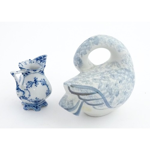 193 - Assorted ceramics to include a pair of Victorian plates with hand painted flowers to centre and gilt... 