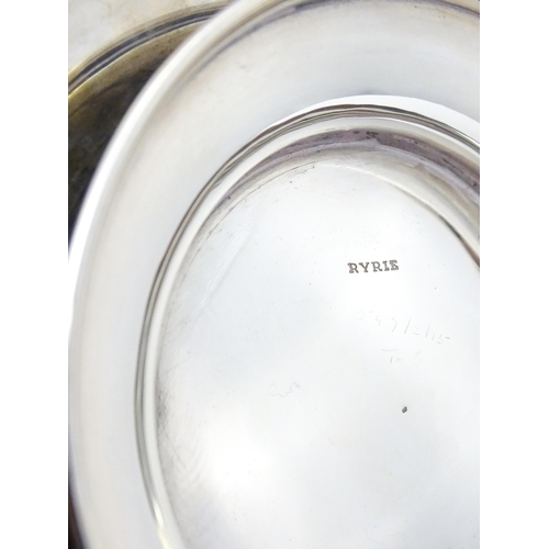 322 - A Canadian silver pedestal bonbon dish with pierced gallery rim, marked Ryrie Sterling. Approx. 7