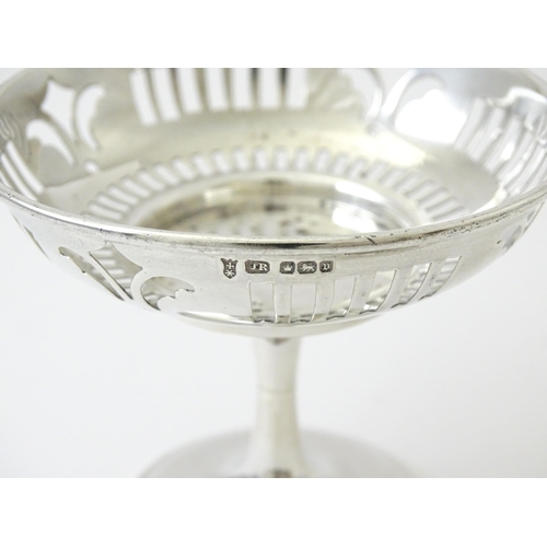 338 - A silver pedestal bonbon dish with pierced decoration hallmarked Sheffield 1913, maker Joseph Rodger... 