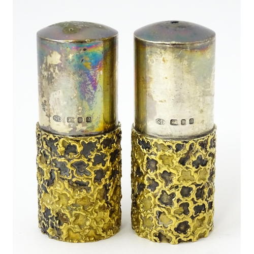 354 - An Elizabeth II Modernist silver cruet comprising salt and pepper, hallmarked London 1971, maker Stu... 