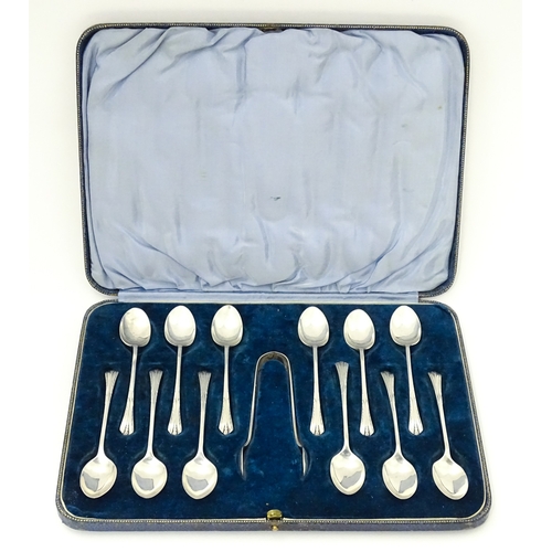 521 - A matched set of twelve Victorian silver teaspoons, hallmarked Sheffield 1896 / 97, maker Henry Will... 