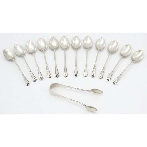 521 - A matched set of twelve Victorian silver teaspoons, hallmarked Sheffield 1896 / 97, maker Henry Will... 