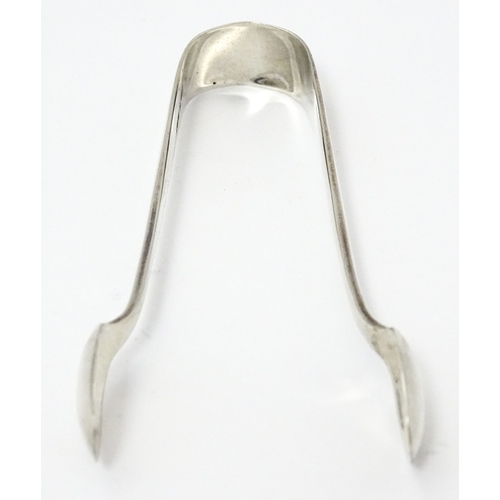 521 - A matched set of twelve Victorian silver teaspoons, hallmarked Sheffield 1896 / 97, maker Henry Will... 