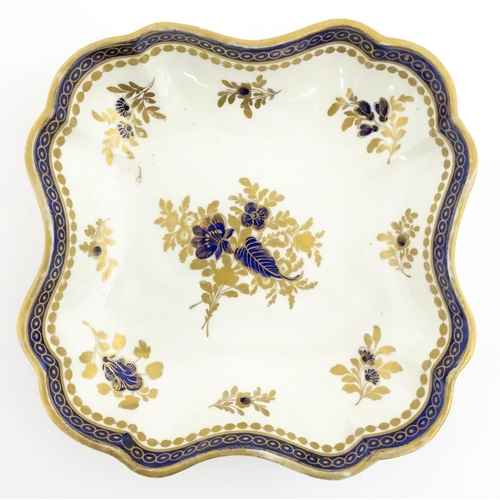 89 - Three 18thC wares comprising a Caughley dessert dish of shaped form decorated in the Full Nanking pa... 