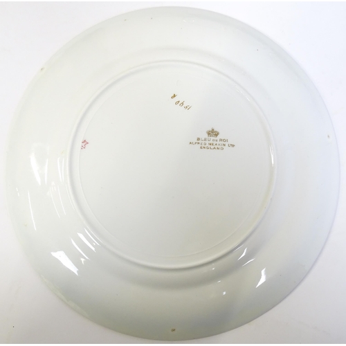 172 - A quantity of Alfred Meakin dinner wares decorated in the Bleu de Roi pattern comprising plates, dis... 
