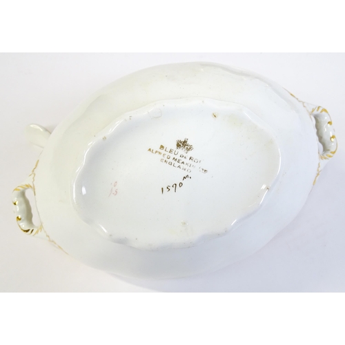 172 - A quantity of Alfred Meakin dinner wares decorated in the Bleu de Roi pattern comprising plates, dis... 