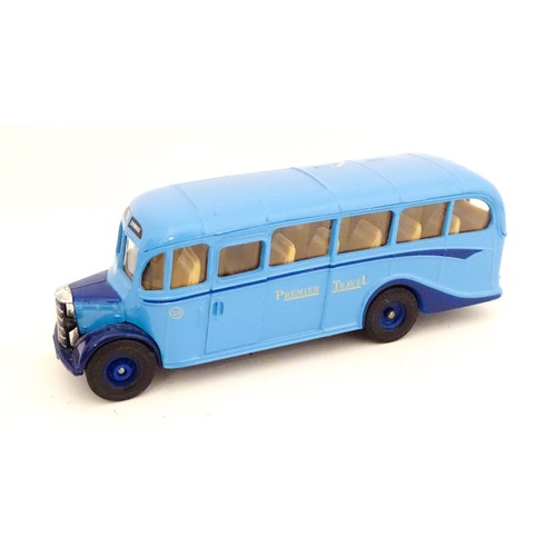 55 - Toys: A quantity of die cast scale model vehicles to include a Matchbox Models of Yesteryear Y-8 194... 