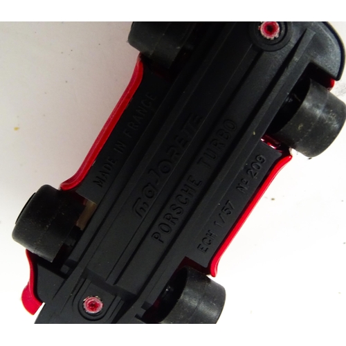 641 - Toys: A quantity of assorted die cast scale model vehicles to include Corgi, Matchbox, Solido, Dinky... 