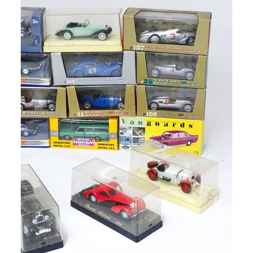 651 - Toys: A quantity of assorted boxed die cast scale model vehicles to include Matchbox Dinky Collectio... 