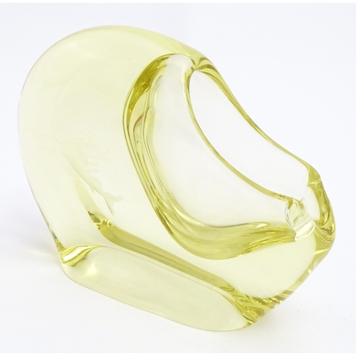 326 - A mid century Czech ashtray with fish design. In the manner of Miroslav Klinger. Approx. 5 1/2