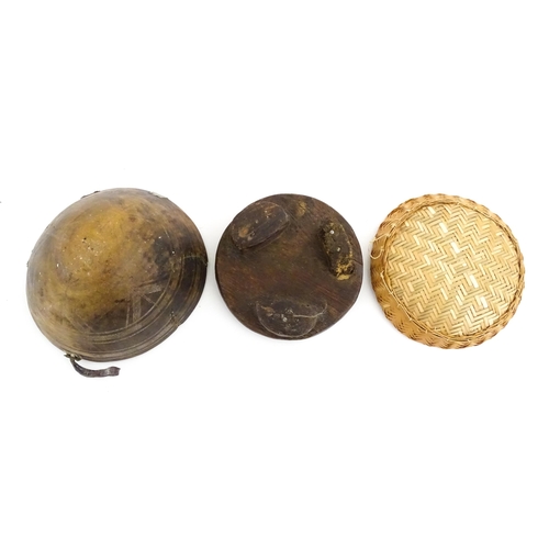 1178 - Ethnographic / Native / Tribal : An African Tuareg bowl with incised decoration. Together with a sma... 