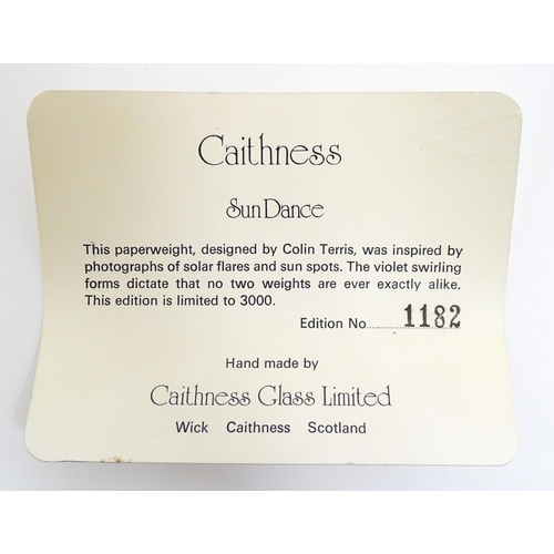 316 - A quantity of assorted collector's paperweights to include Caithness Sundance, etc. Largest approx. ... 