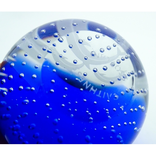 316 - A quantity of assorted collector's paperweights to include Caithness Sundance, etc. Largest approx. ... 