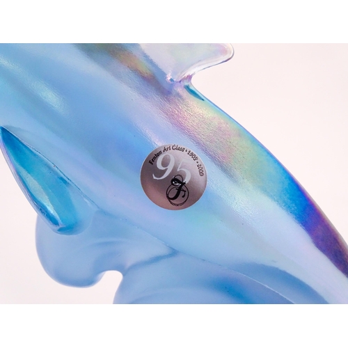 317 - A quantity of assorted studio / art glass to include Wedgwood paperweight of snail form, Mdina glass... 