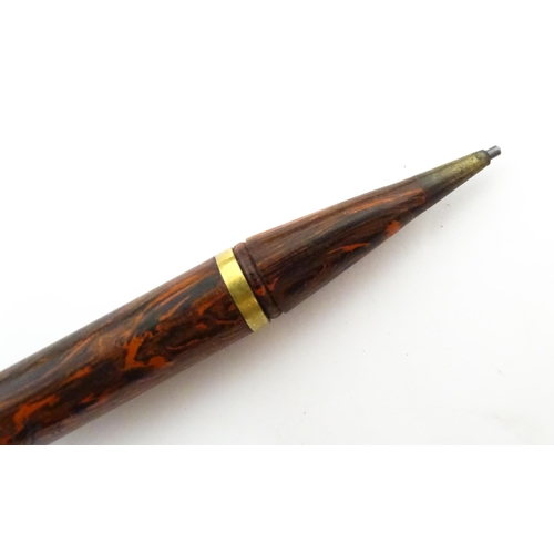 1139 - A cased Conway Stewart '107' set comprising fountain pen with 14k gold nib, and ballpoint pen. Toget... 