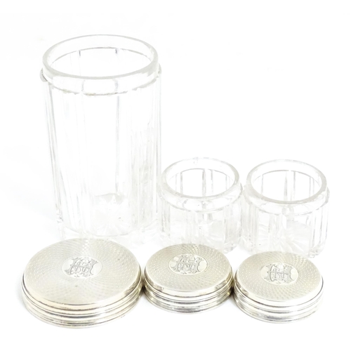 1142 - A Victorian brass bound walnut travelling vanity case / box with sprung section lower and to side, o... 