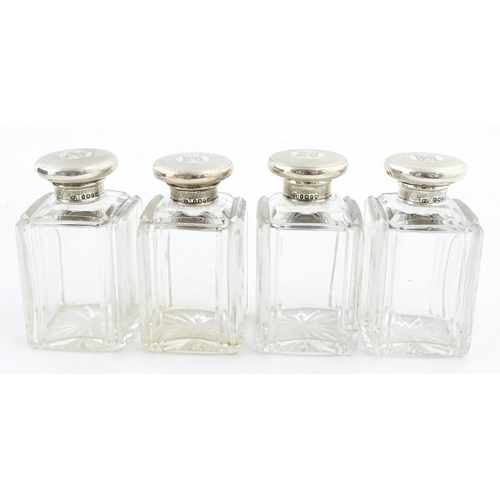 1142 - A Victorian brass bound walnut travelling vanity case / box with sprung section lower and to side, o... 