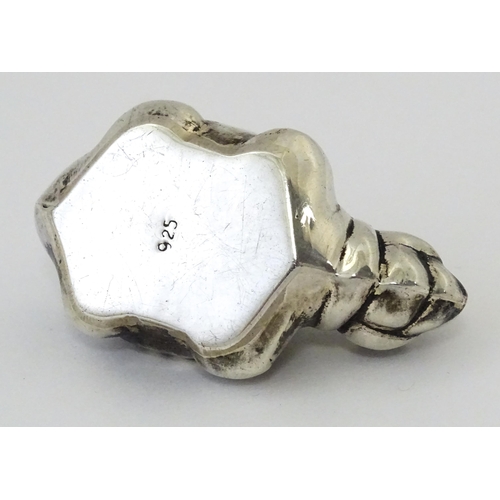 349 - A .925 silver novelty pin cushion of turtle / tortoise form. Approx. 1 3/4