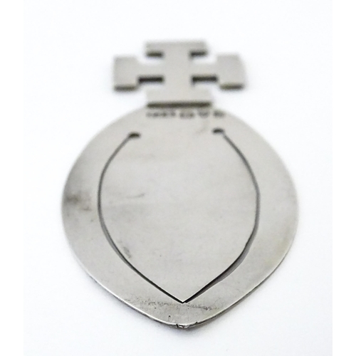 350 - A silver bookmark / page marker surmounted by a cross hallmarked Chester 1907, maker F J Ross & Sons... 