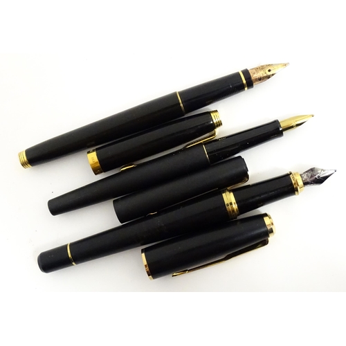 1140 - A Parker, France '75' fountain pen with 14k gold nib and 'IIIA' date mark (1992), together with a Pa... 