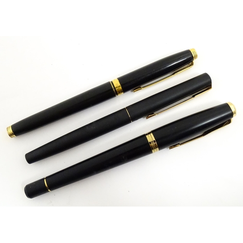1140 - A Parker, France '75' fountain pen with 14k gold nib and 'IIIA' date mark (1992), together with a Pa... 