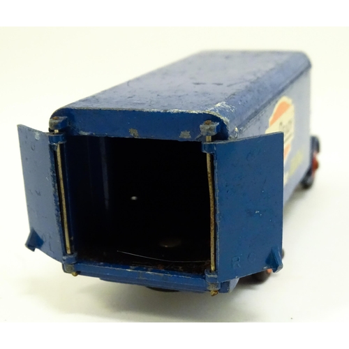 1295 - Toys: Two Dinky Supertoys die cast scale model vehicles comprising Big Bedford Heinz no. 923, and Gu... 