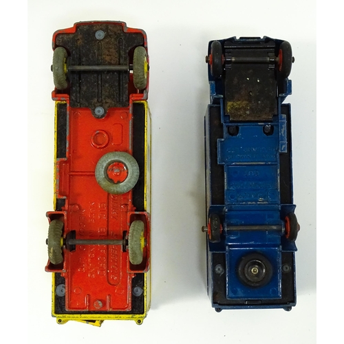1295 - Toys: Two Dinky Supertoys die cast scale model vehicles comprising Big Bedford Heinz no. 923, and Gu... 