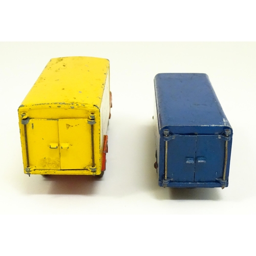 1295 - Toys: Two Dinky Supertoys die cast scale model vehicles comprising Big Bedford Heinz no. 923, and Gu... 