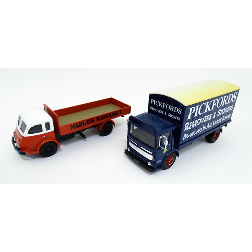 1296 - Toys: Three Corgi Toys die cast scale model vehicles comprising Corgi Classics Pickfords Scammell Hi... 
