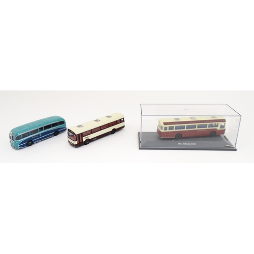 1299 - Toys: A quantity of boxed Corgi Toys die cast scale model buses / coaches comprising Corgi Classics ... 