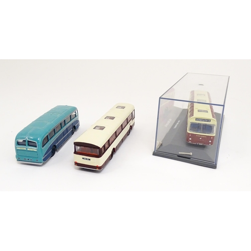 1299 - Toys: A quantity of boxed Corgi Toys die cast scale model buses / coaches comprising Corgi Classics ... 