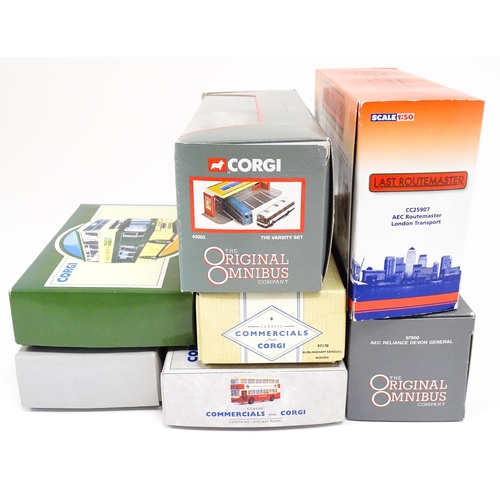 1299 - Toys: A quantity of boxed Corgi Toys die cast scale model buses / coaches comprising Corgi Classics ... 