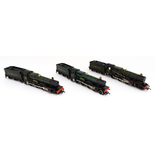 1307 - Toys - Model Train / Railway Interest : Three boxed Hornby 00 gauge locomotives comprising GWR King ... 
